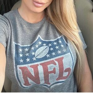 NFL Women's soft Gray Logo Tee size small. Kids XL 14-16 boys stretchy team